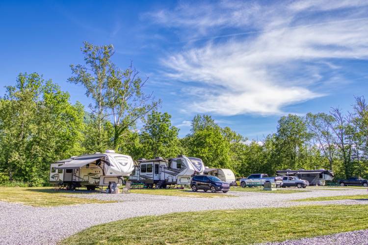 Cove Mountain RV Resort 3121 Wears Valley Rd Sevierville, TN 37862 RE